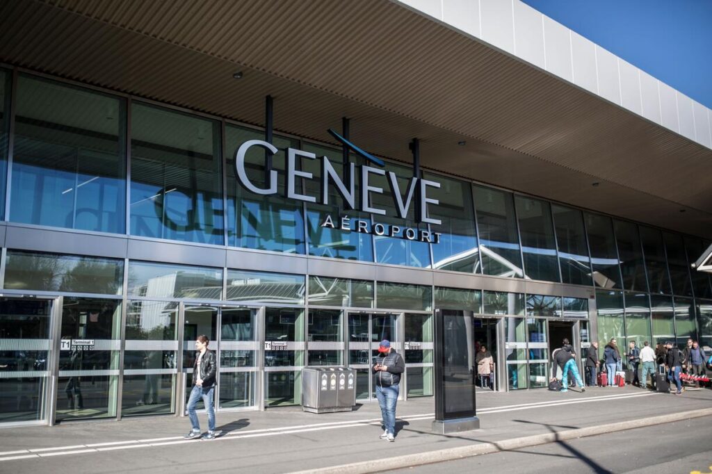 Geneva to Bali: Travel Light, Think Digital